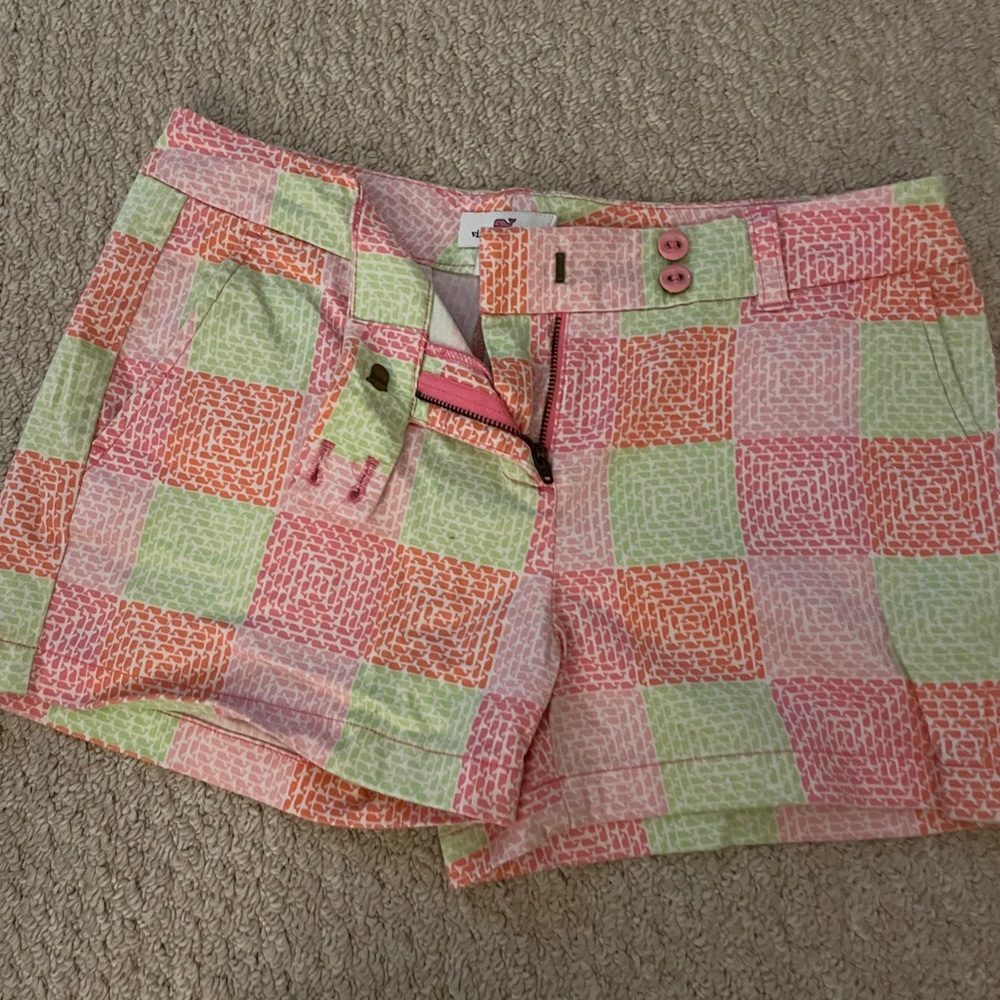 Vineyard vines shorts